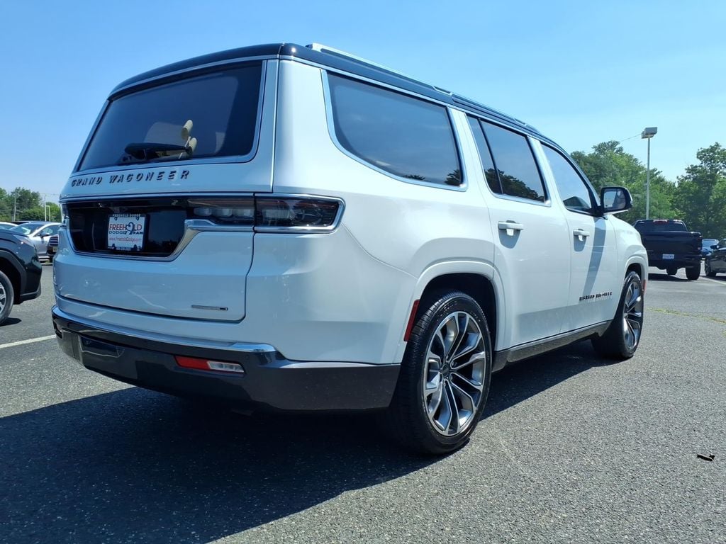2022 Jeep Grand Wagoneer Series III - Photo 19