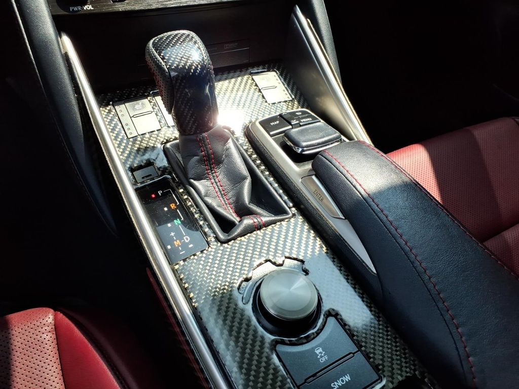 2017 Lexus IS 350 - Photo 9