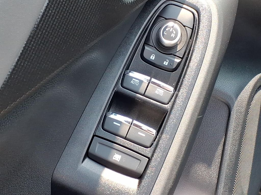 2025 Subaru Crosstrek Limited - Photo 12