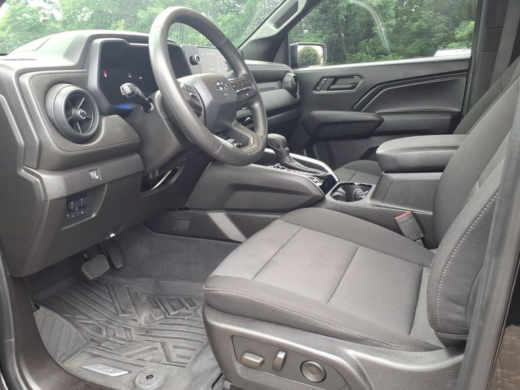 2023 Chevrolet Colorado Trail Boss - Photo 13