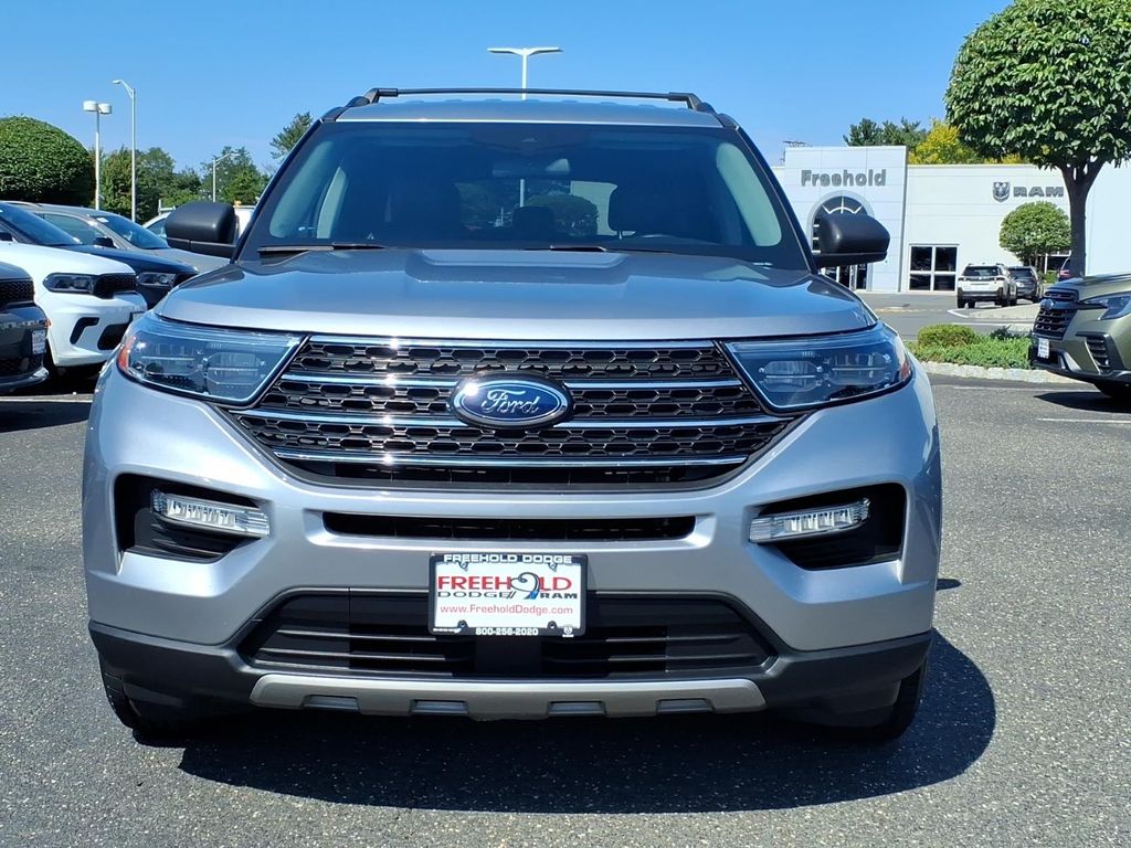 2022 Ford Explorer XLT - Photo 2