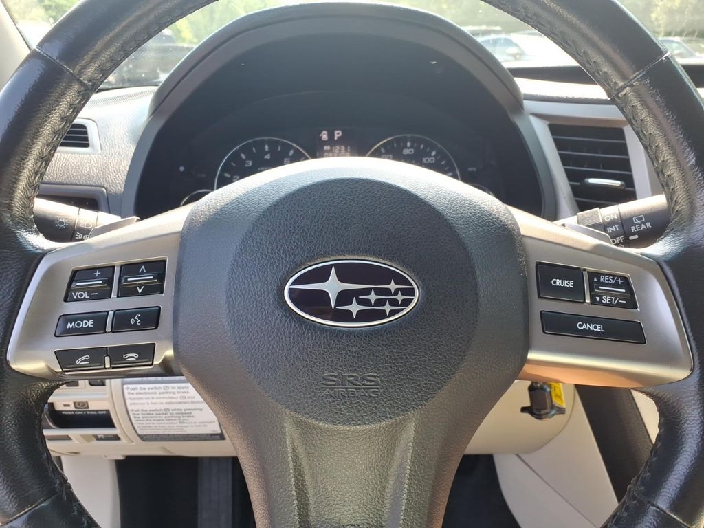 2012 Subaru Outback Limited - Photo 5