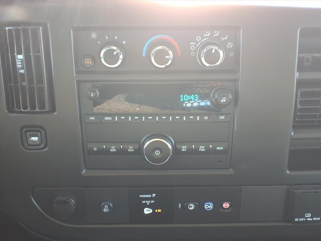 2024 GMC Savana Cargo Work Van - Photo 7