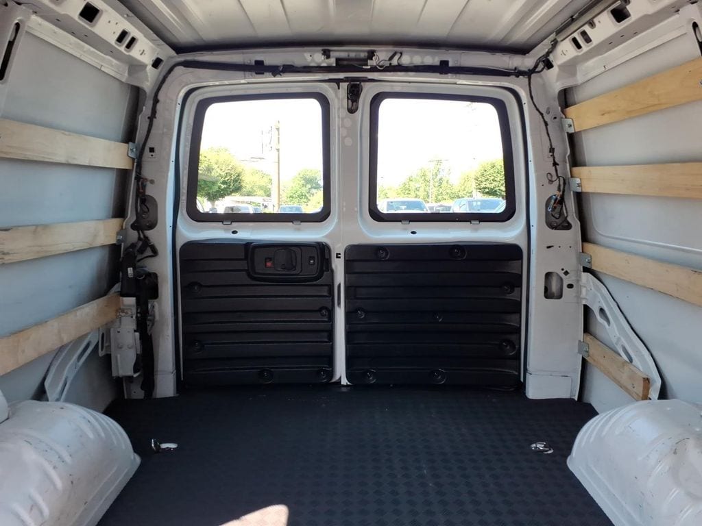 2024 GMC Savana Cargo Work Van - Photo 12