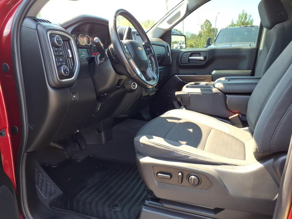 2020 Chevrolet Silverado 1500 LT - Photo 13