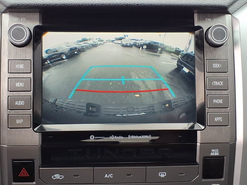 2020 Toyota Tundra SR5 - Photo 9