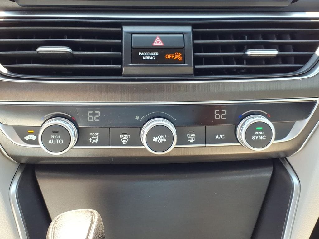 2019 Honda Accord LX - Photo 7