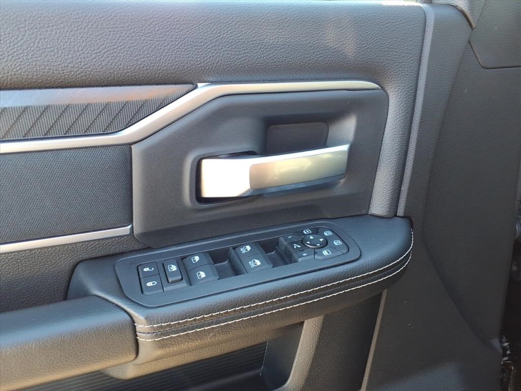 Used 2025 Ram 2500 BIG HORN NIGHT EDITION CREW CAB 4X4 6'4 BED Truck Crew Cab