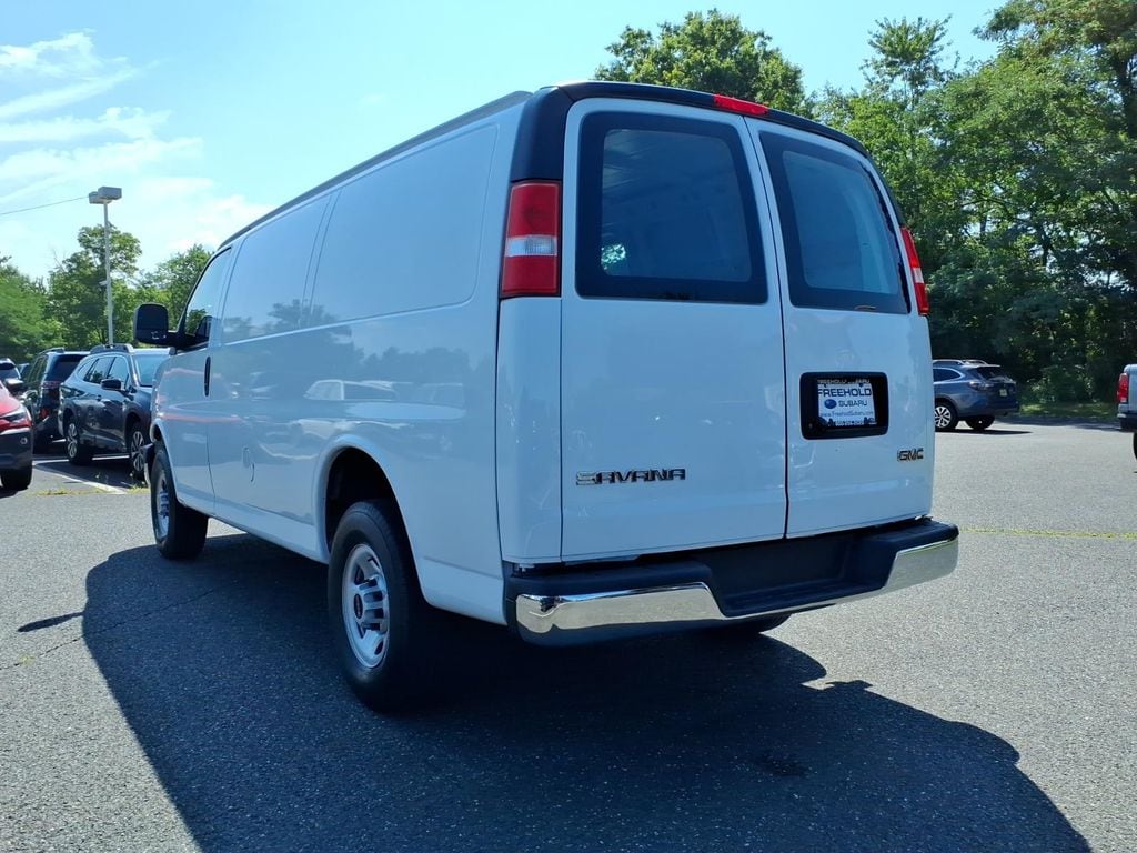 2024 GMC Savana Cargo Work Van - Photo 16