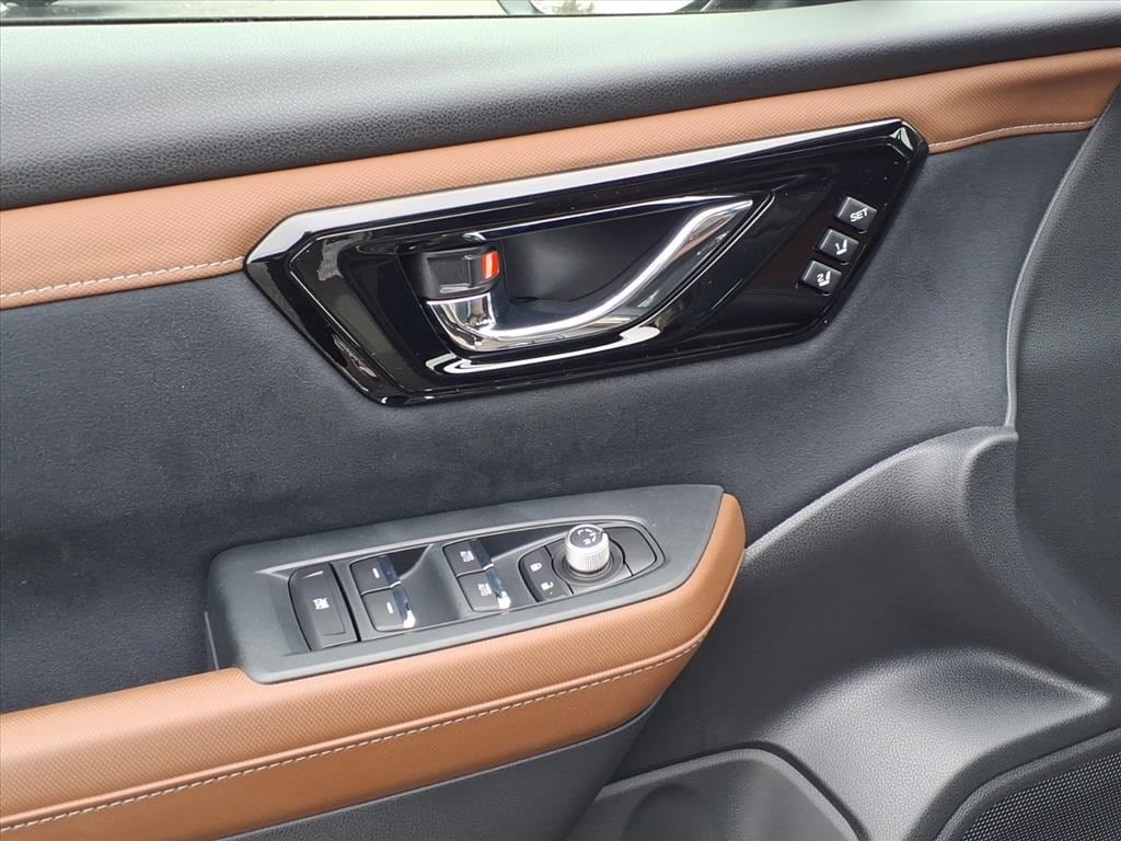 New 2025 Subaru Forester TOURING SUV