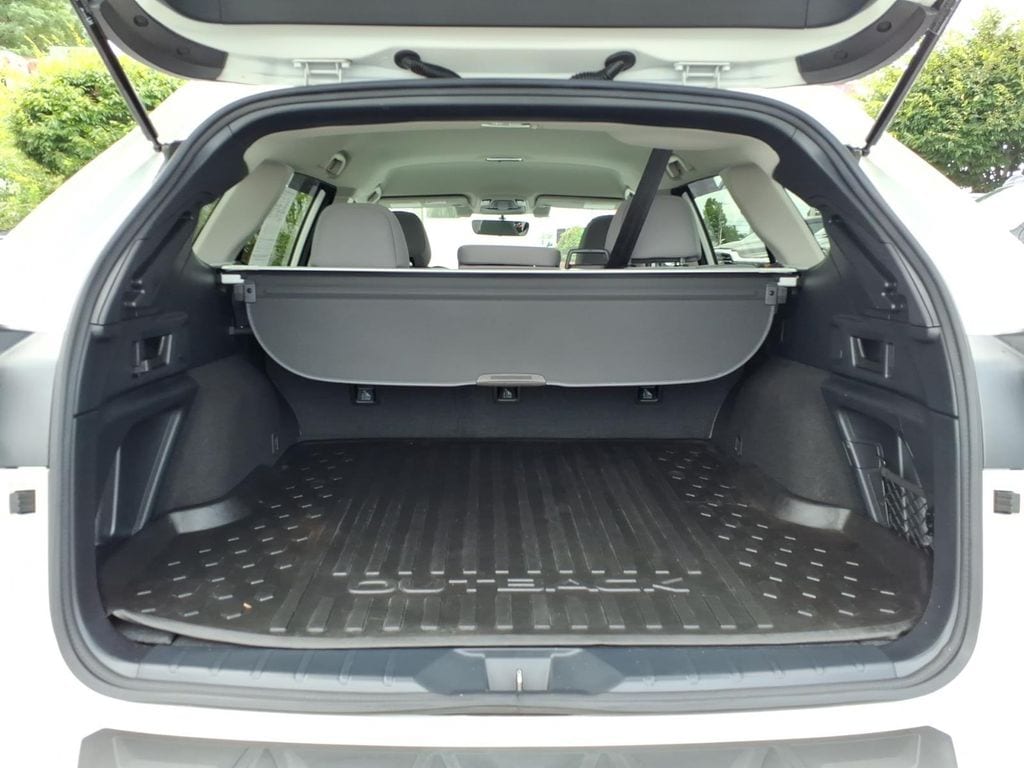 2021 Subaru Outback Premium - Photo 17