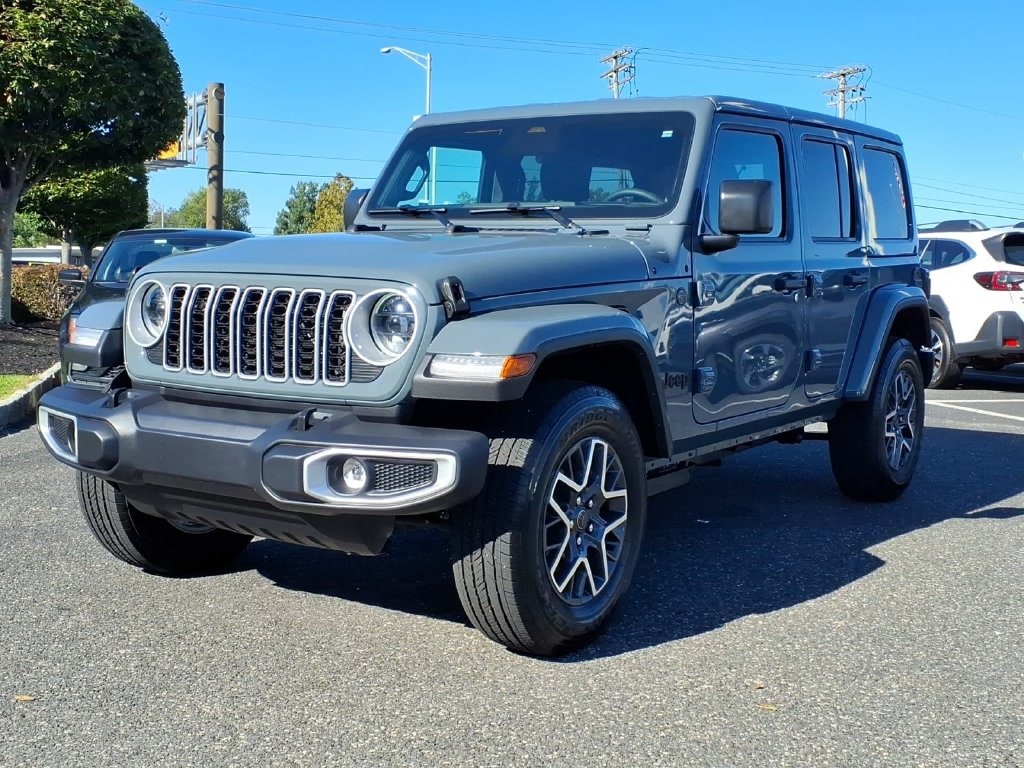 2026 Jeep Wrangler 4-Door Sahara - Photo 3