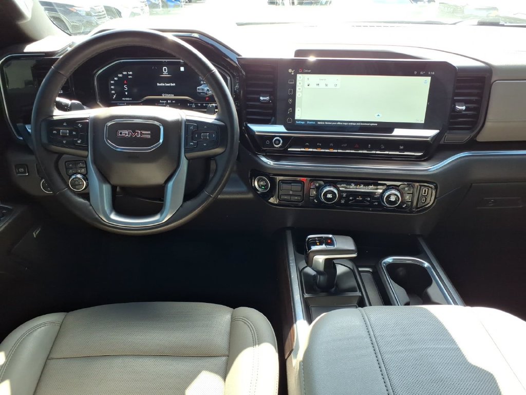 2023 GMC Sierra 1500 SLT - Photo 17