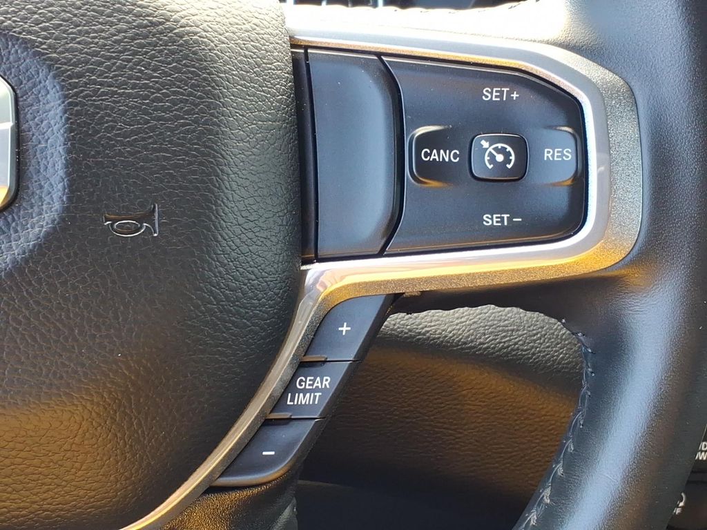2023 RAM Ram 1500 Pickup Laramie - Photo 10