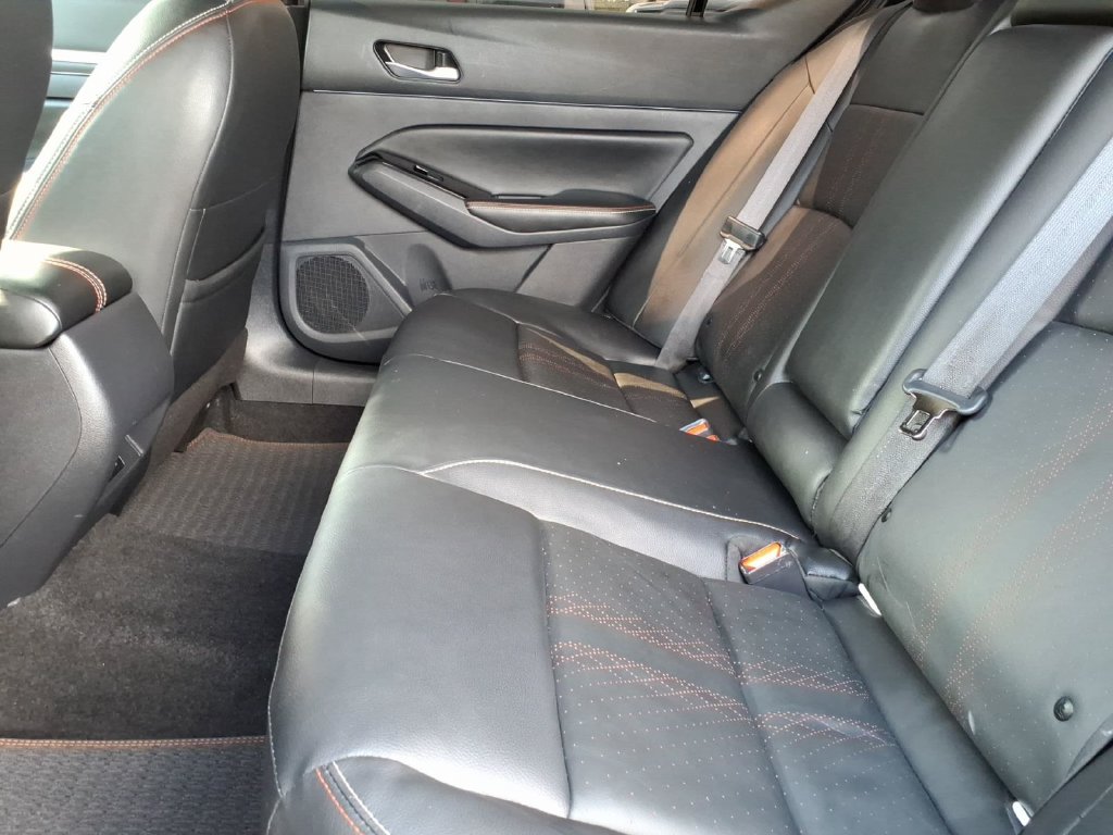 2024 Nissan Altima SR - Photo 17