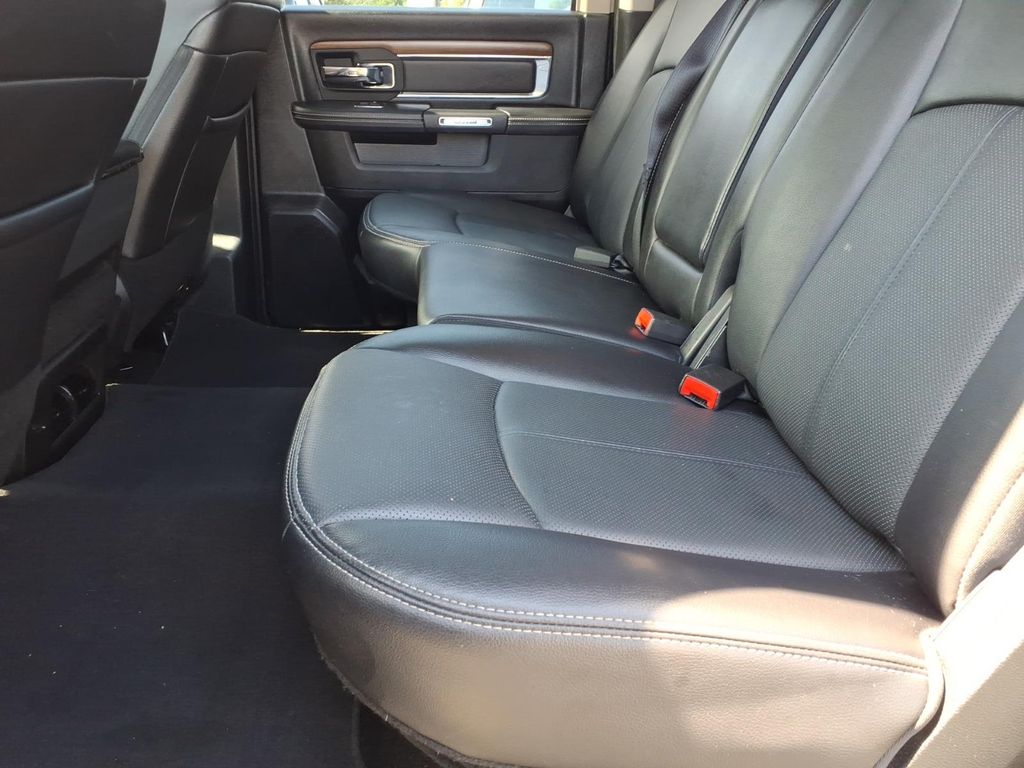 2018 RAM Ram 1500 Pickup Laramie - Photo 16