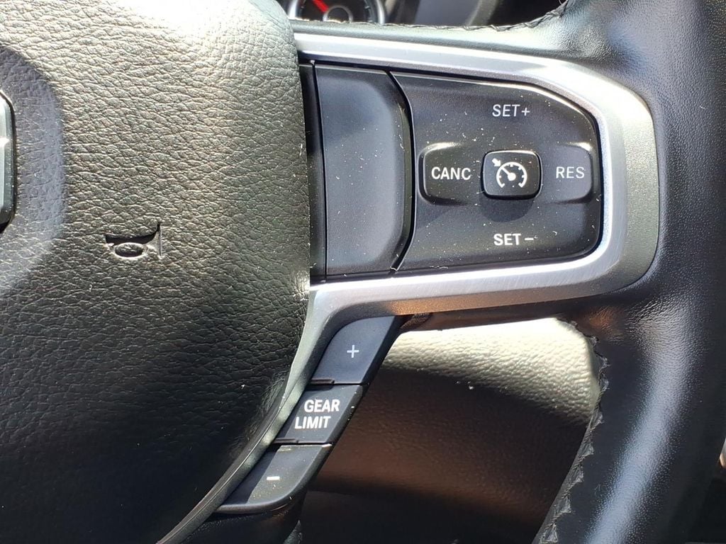 2019 RAM Ram 1500 Pickup Laramie - Photo 11
