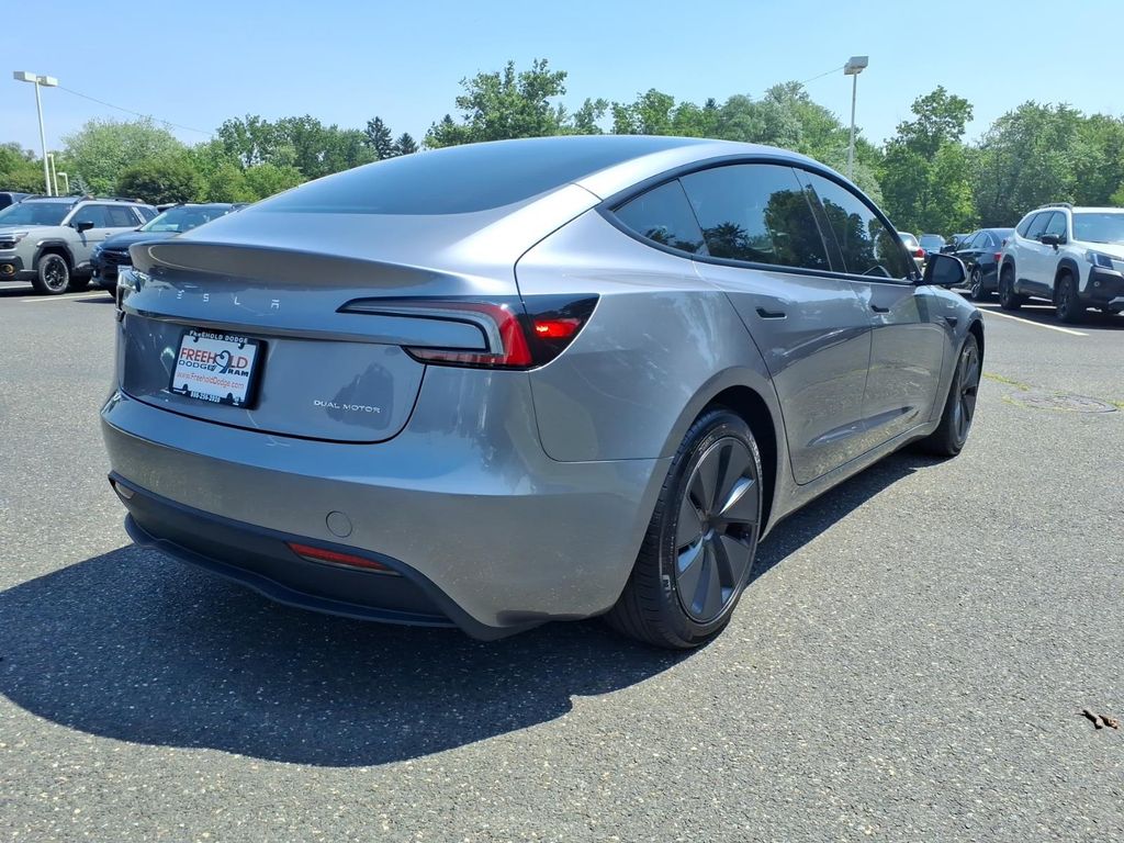 2025 Tesla Model 3 Long Range - Photo 17