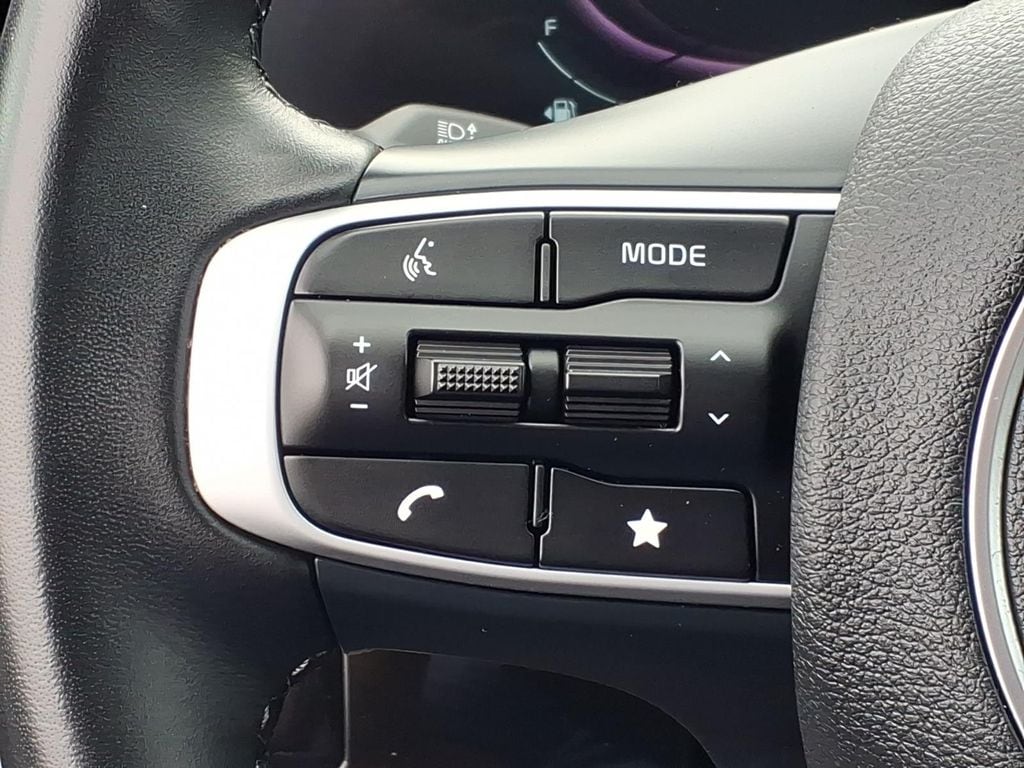 2024 Kia Sportage EX - Photo 12