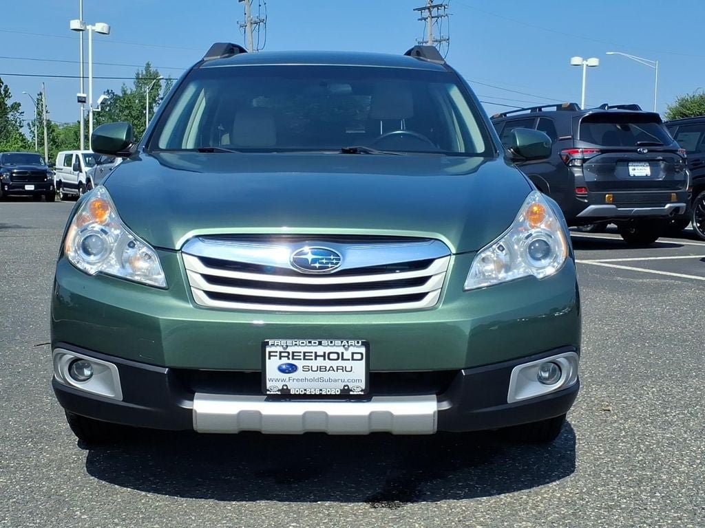 2012 Subaru Outback Limited - Photo 2