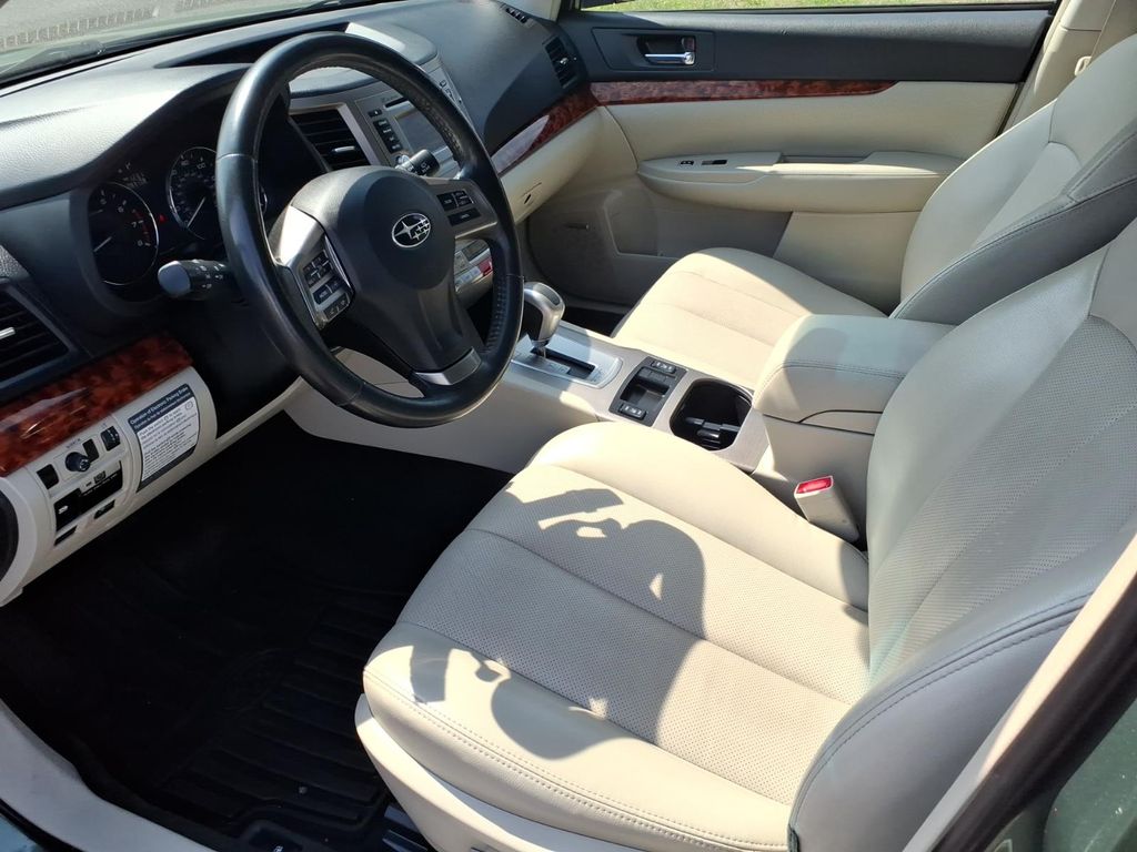 2012 Subaru Outback Limited - Photo 12
