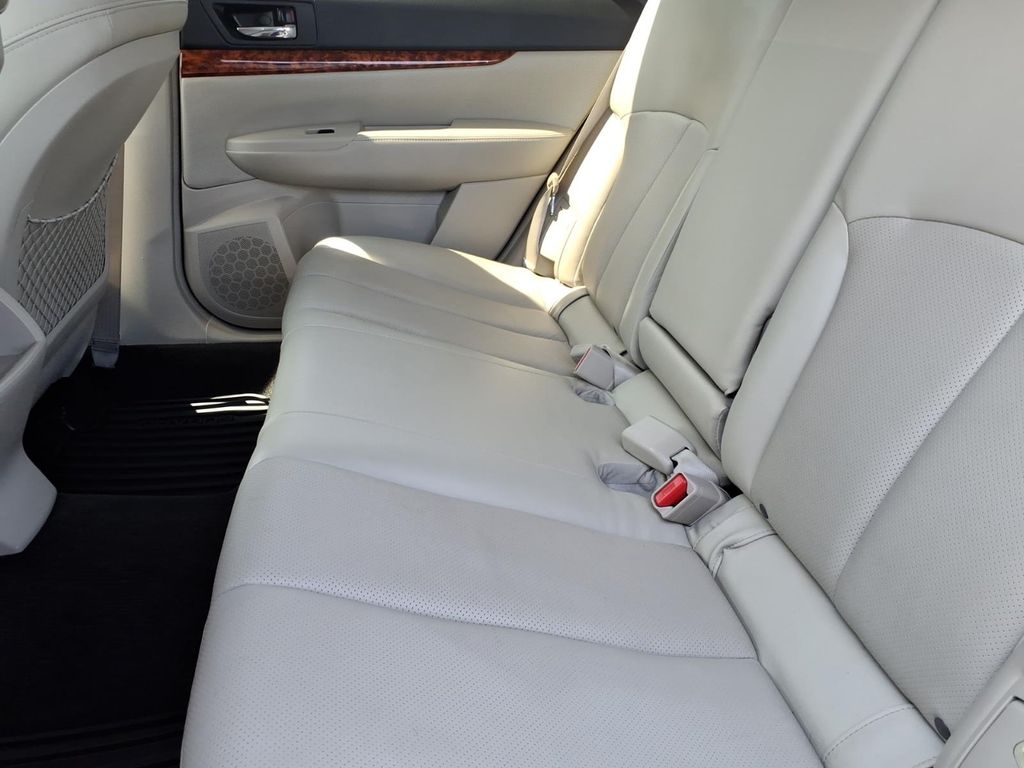 2012 Subaru Outback Limited - Photo 14