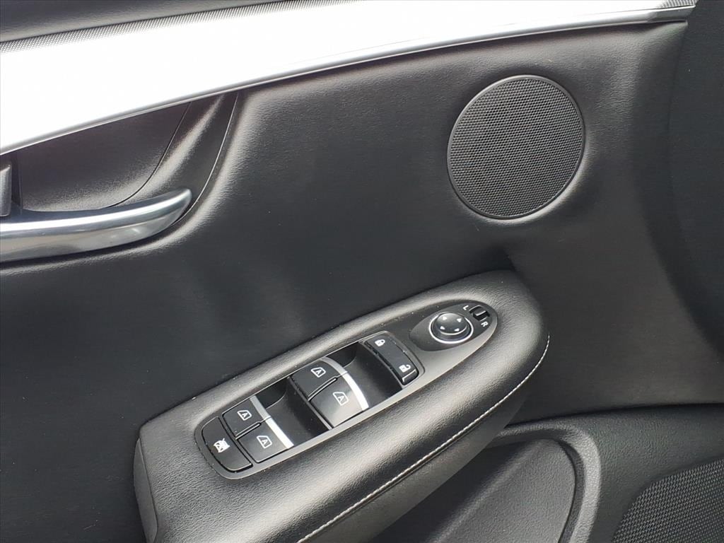 Used 2019 INFINITI QX50 LUXE SUV