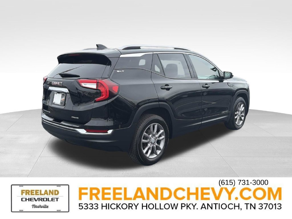 Used 2024 GMC Terrain SLT SUV