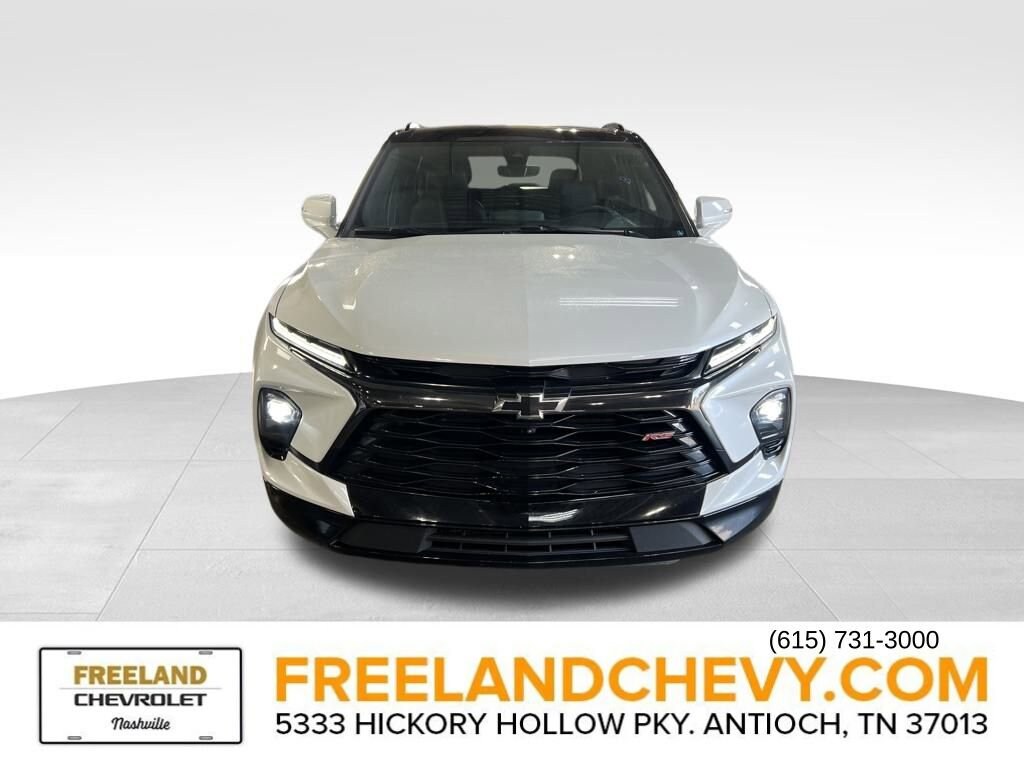 2023 Chevrolet Blazer RS photo 2