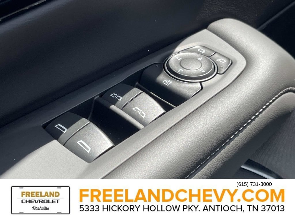 2026 Chevrolet Suburban Z71 - Photo 25