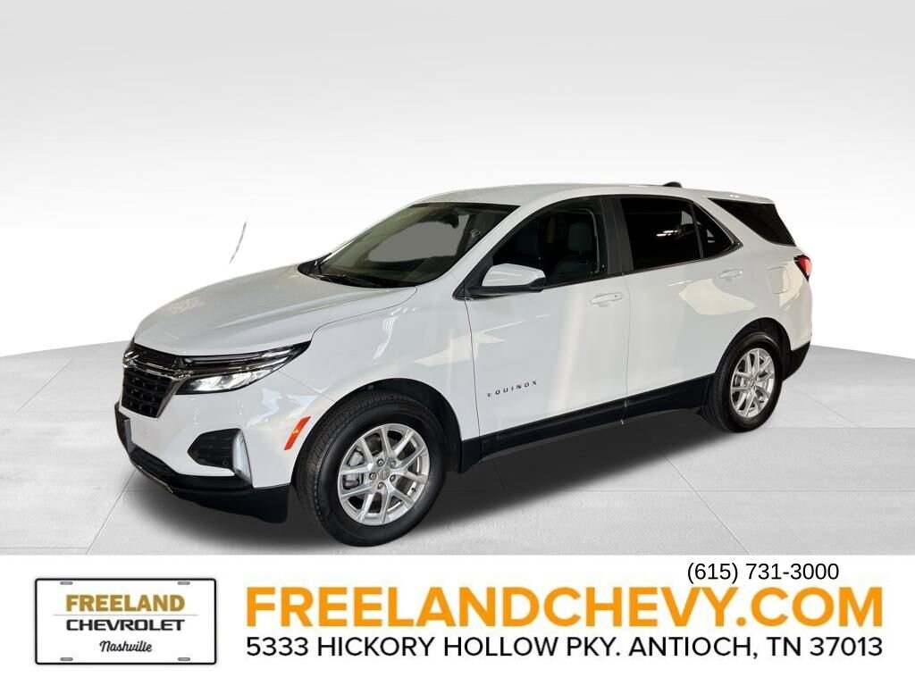2024 Chevrolet Equinox LT photo 2