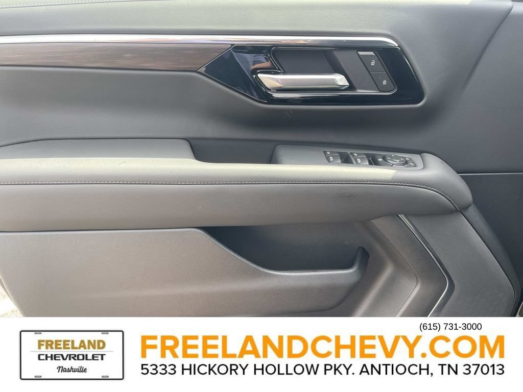 2026 Chevrolet Suburban LS - Photo 22