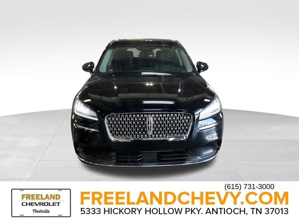 2022 Lincoln Corsair Standard photo 2