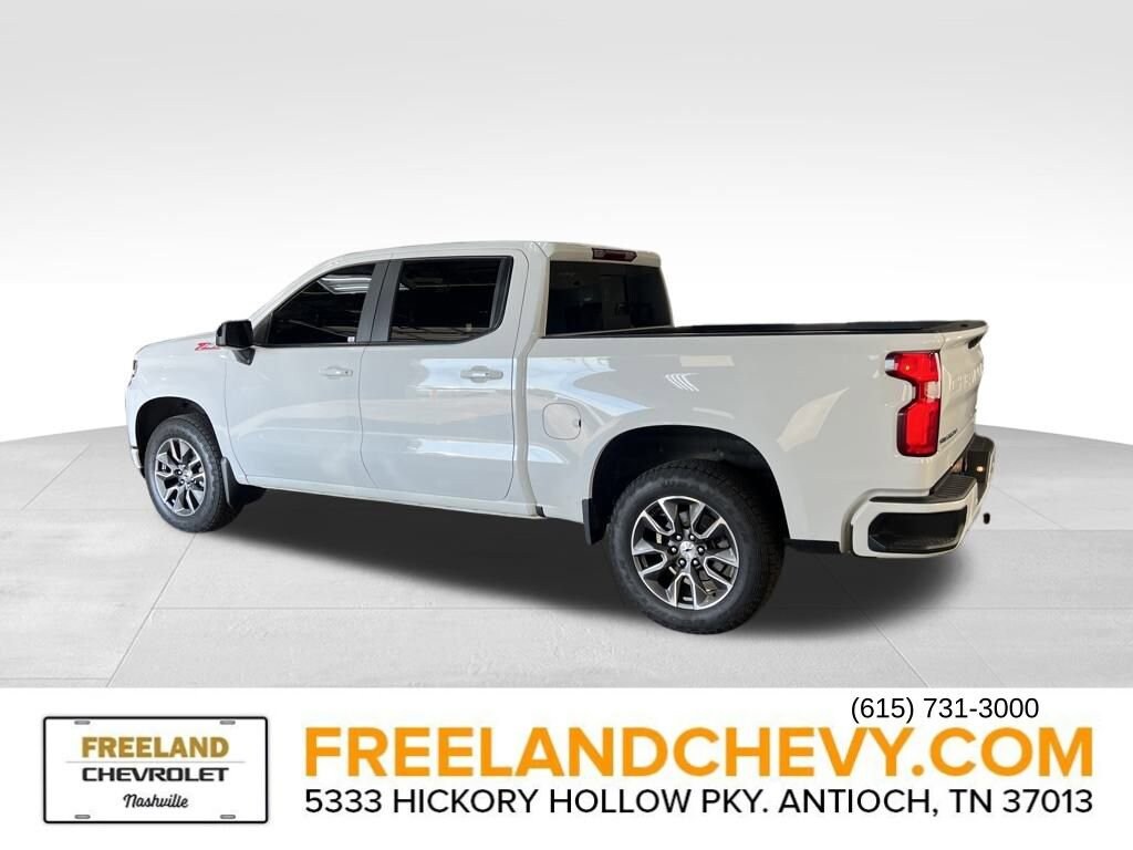 2019 Chevrolet Silverado 1500 RST photo 2