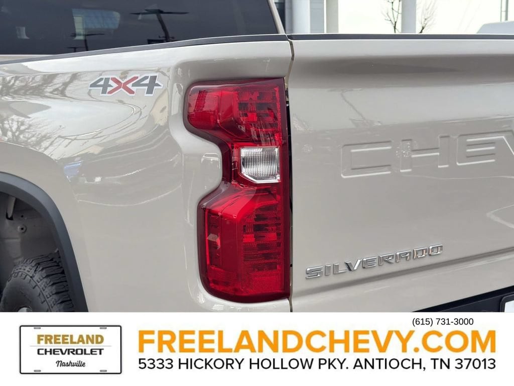2026 Chevrolet Silverado 2500 HD Custom - Photo 12