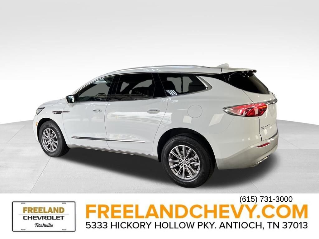 2024 Buick Enclave Premium photo 4