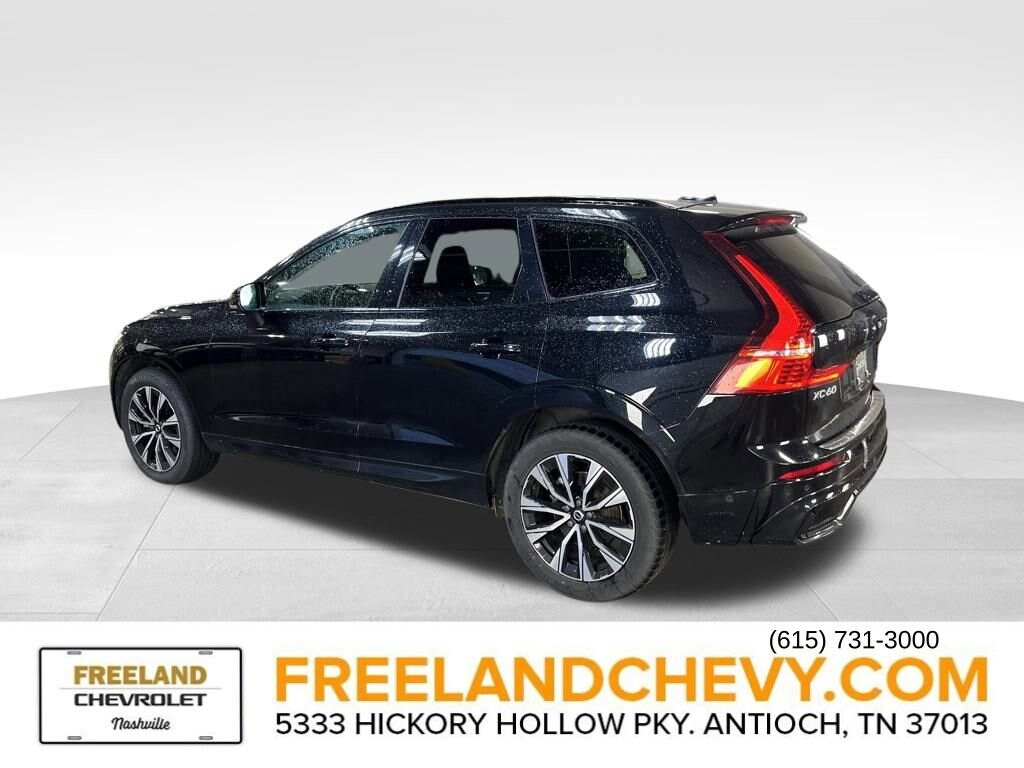 2023 Volvo XC60 Plus photo 4