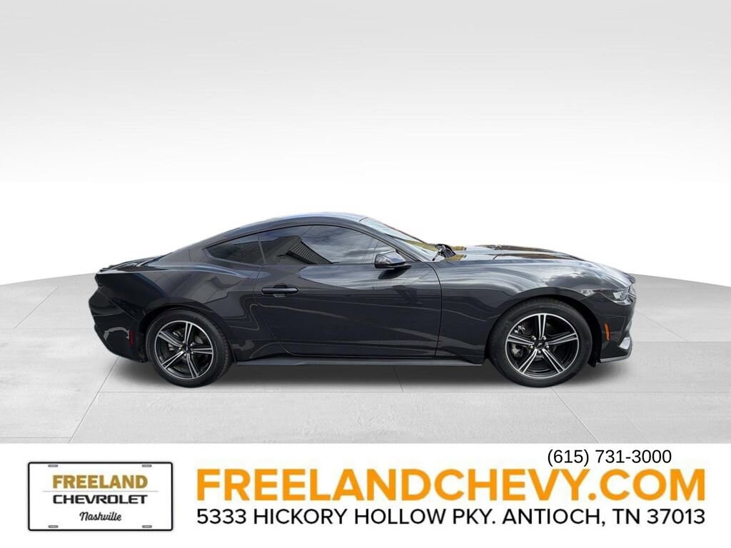 2024 Ford Mustang EcoBoost photo 2