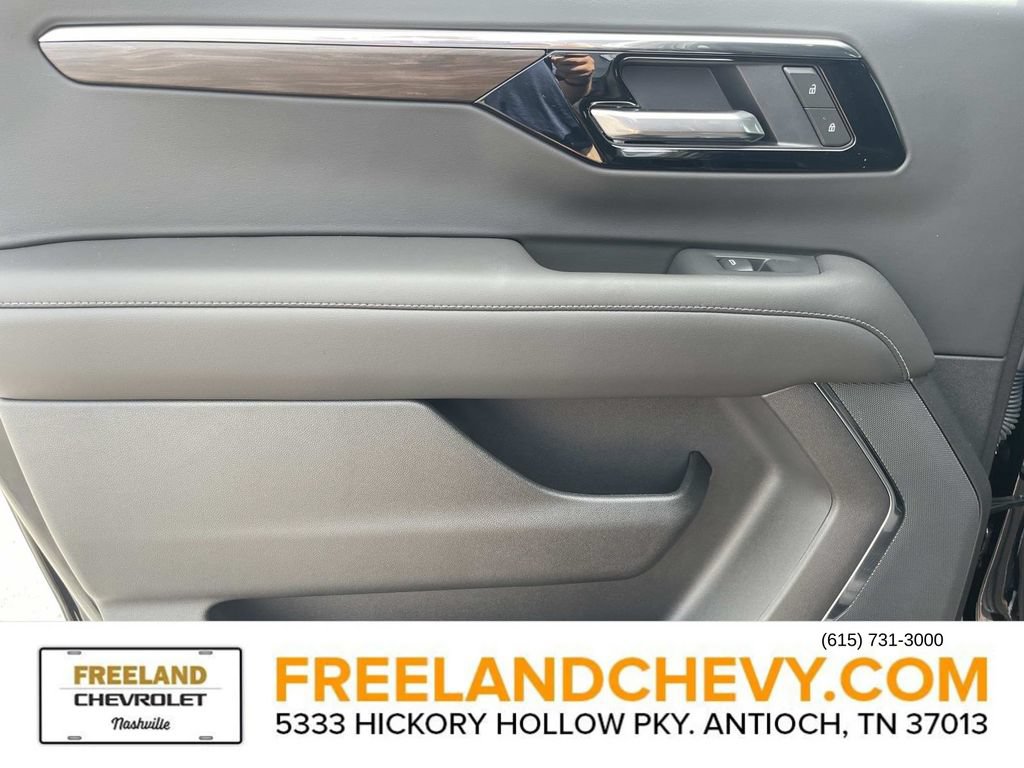 2026 Chevrolet Suburban LS - Photo 19