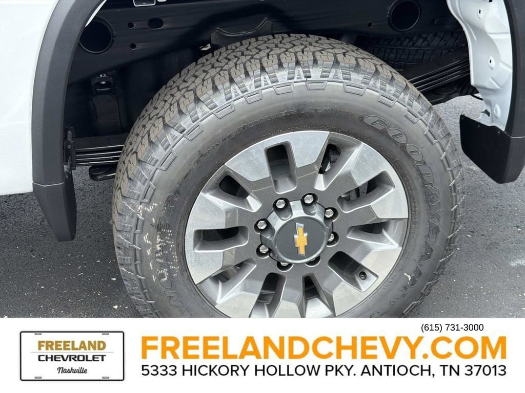 2026 Chevrolet Silverado 2500 HD Custom - Photo 9