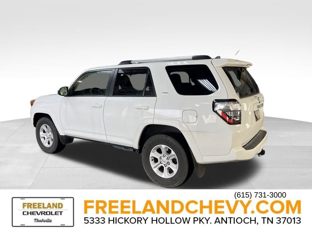 2024 Toyota 4Runner SR5 photo 4