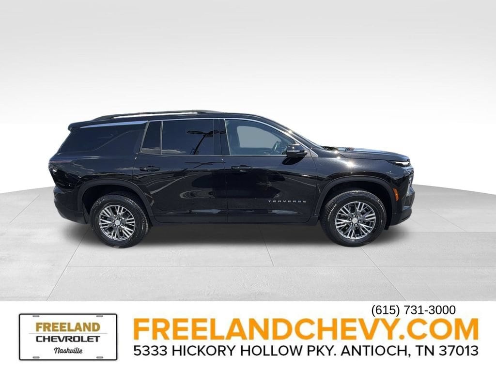Used 2026 Chevrolet Traverse LT SUV