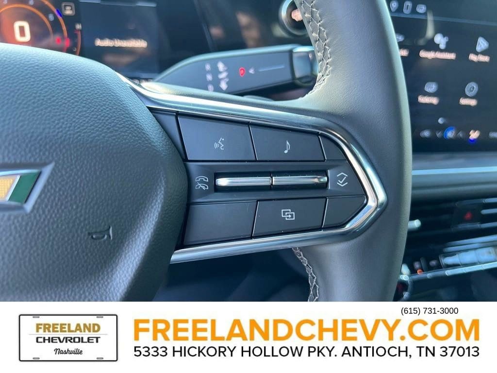 2025 Chevrolet Suburban LS - Photo 12