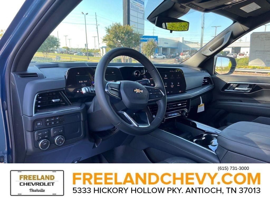 2025 Chevrolet Suburban LS - Photo 18