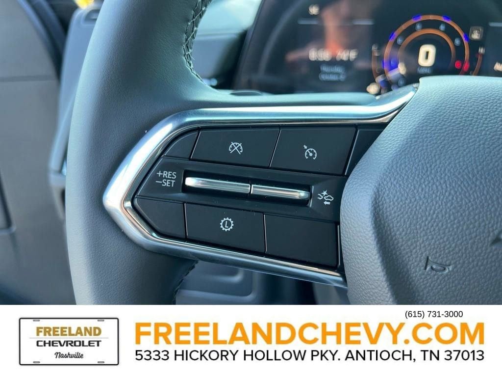 2025 Chevrolet Suburban LS - Photo 11