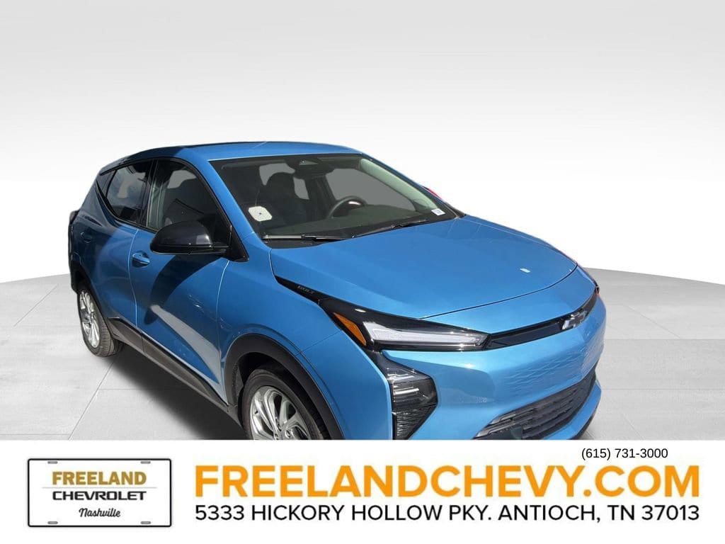 2027 Chevrolet Bolt EV LT Auto's photo