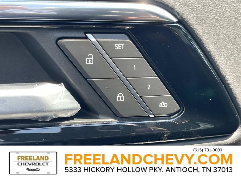 2026 Chevrolet Suburban High Country - Photo 24