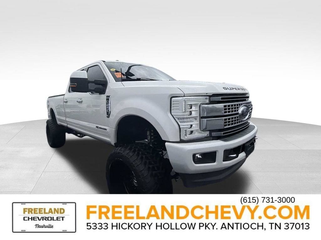 2017 Ford F-250 Platinum 4x4 Crew Cab 8' Box's photo