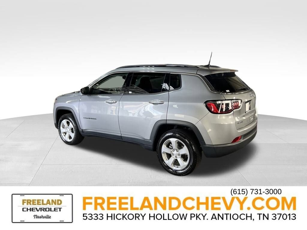 2022 Jeep Compass Latitude photo 4