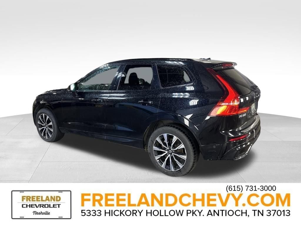 Used 2023 Volvo XC60 Plus Dark Theme